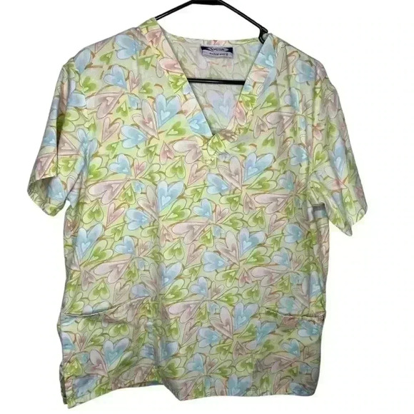 Lot of three scrub tops, Grey’s Anatomy and more sizes large and extra large - Picture 4 of 7